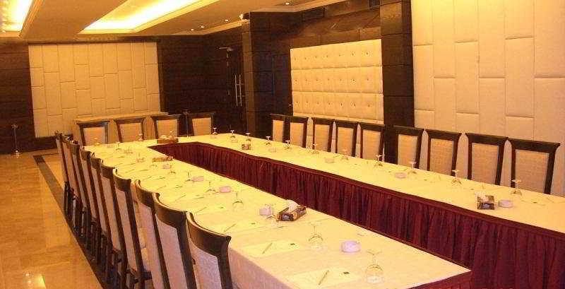 Sun Hills Suites Hotel Jounieh Dış mekan fotoğraf